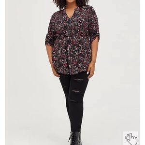 Torrid Stretch Challis Floral Tunic / Blouse - Size 3